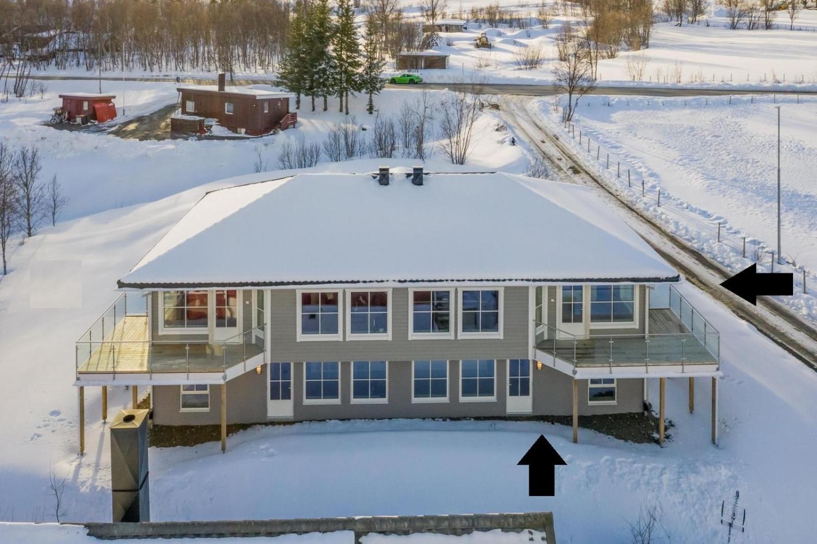 A Modern In Nature's Embrace Holiday home