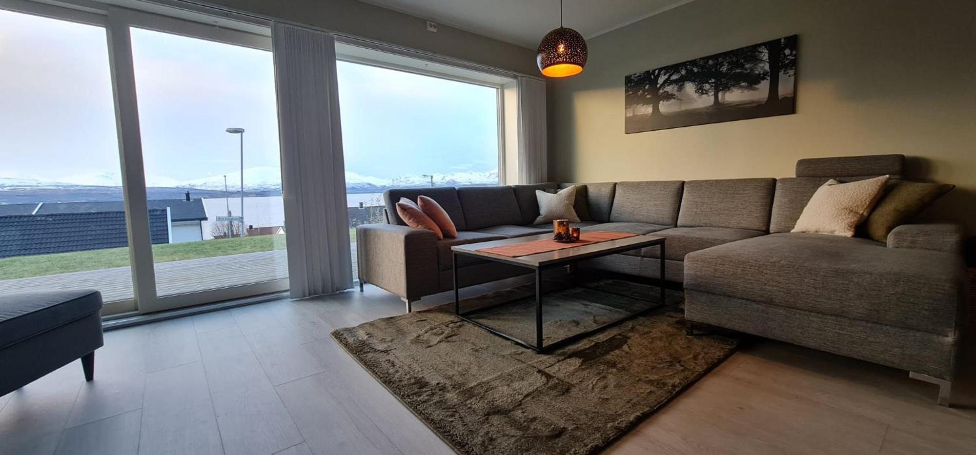 Casa Borealis A Specious New With A Spectacular View