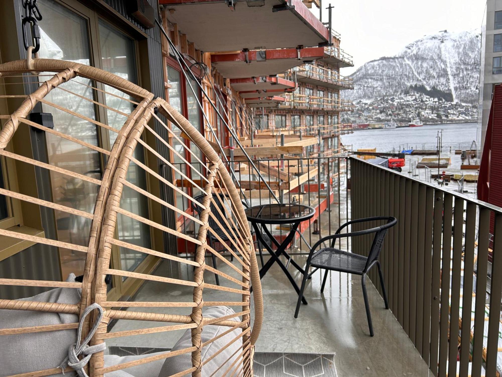 R&r/staycationnew Flat At Vervet Apartment Tromsø