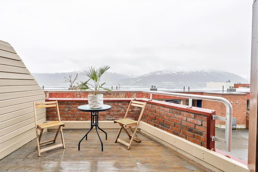 Apartment Flott Og Sentral Moderne Leilighet Pa 2 Etasjer *