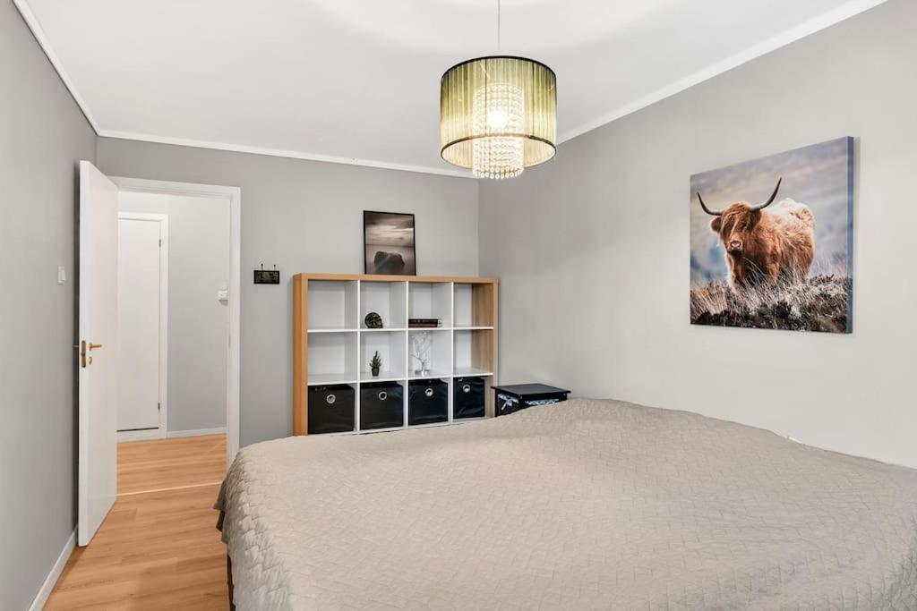 Flott Og Sentral Moderne Leilighet Pa 2 Etasjer Apartment