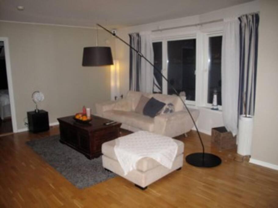 2 Bedroom Luxury Seafront, Free Pick Up! *