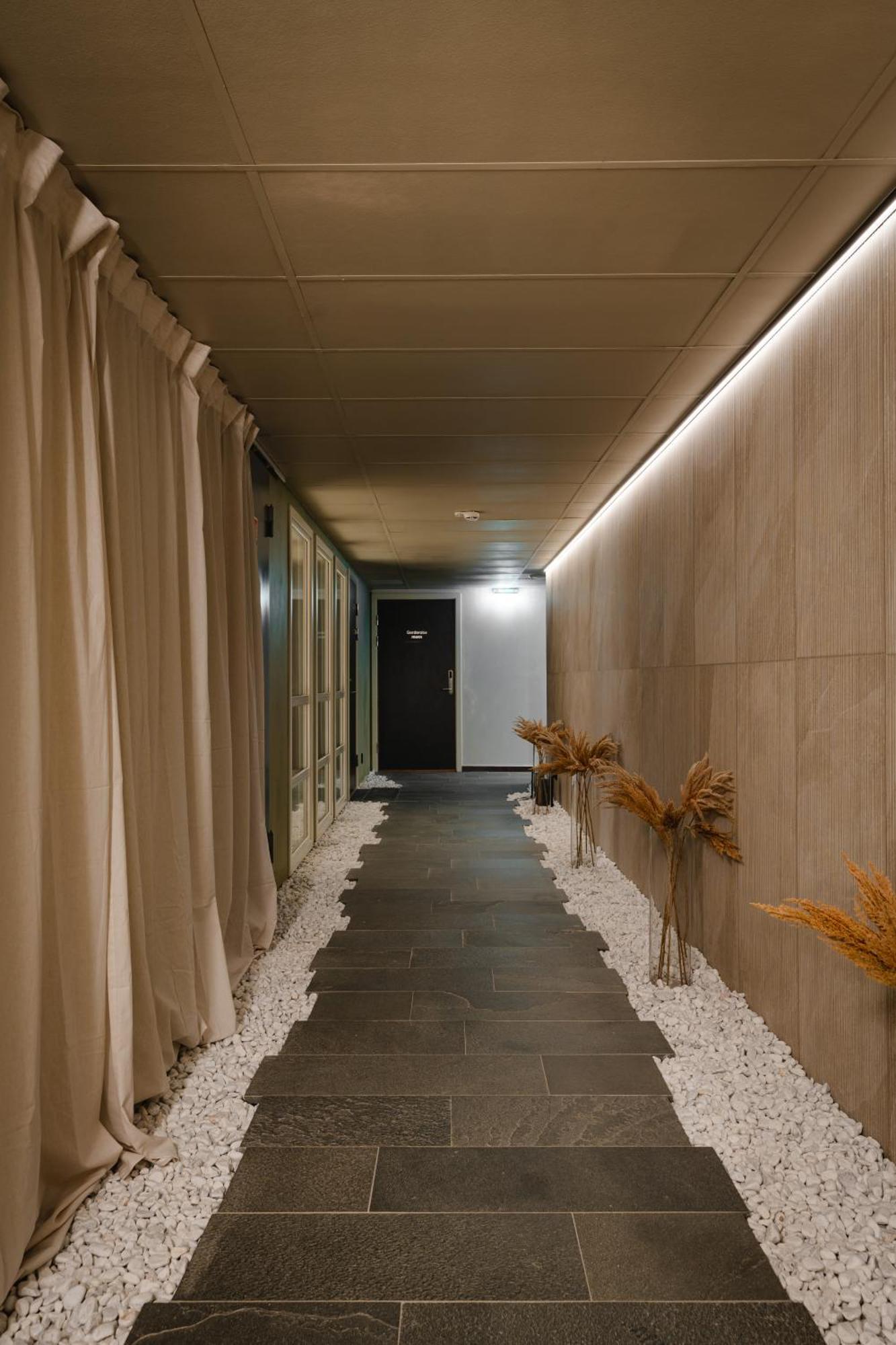 Enter St Elisabeth & 4* Tromso