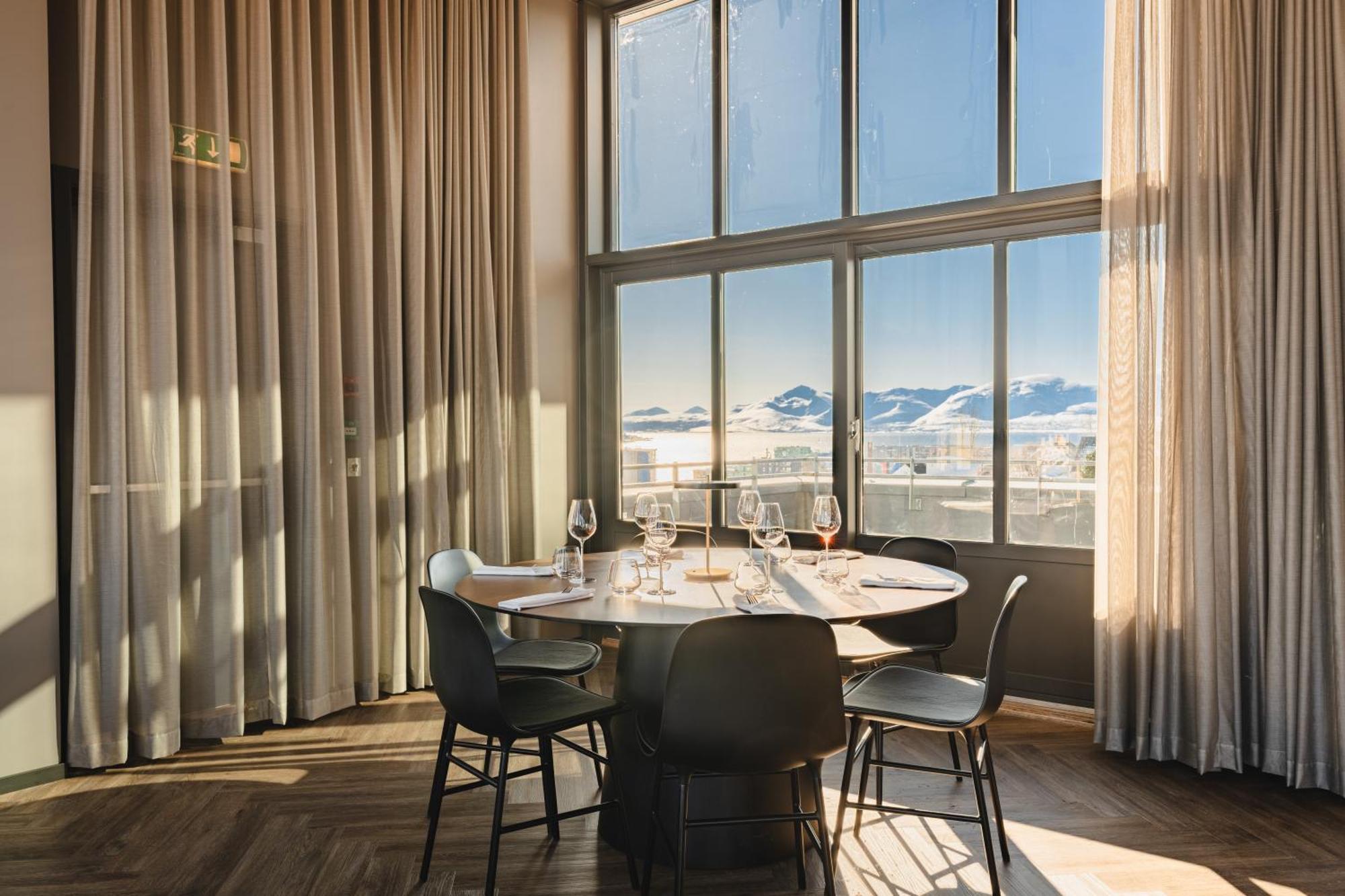 Enter St Elisabeth & 4* Tromso