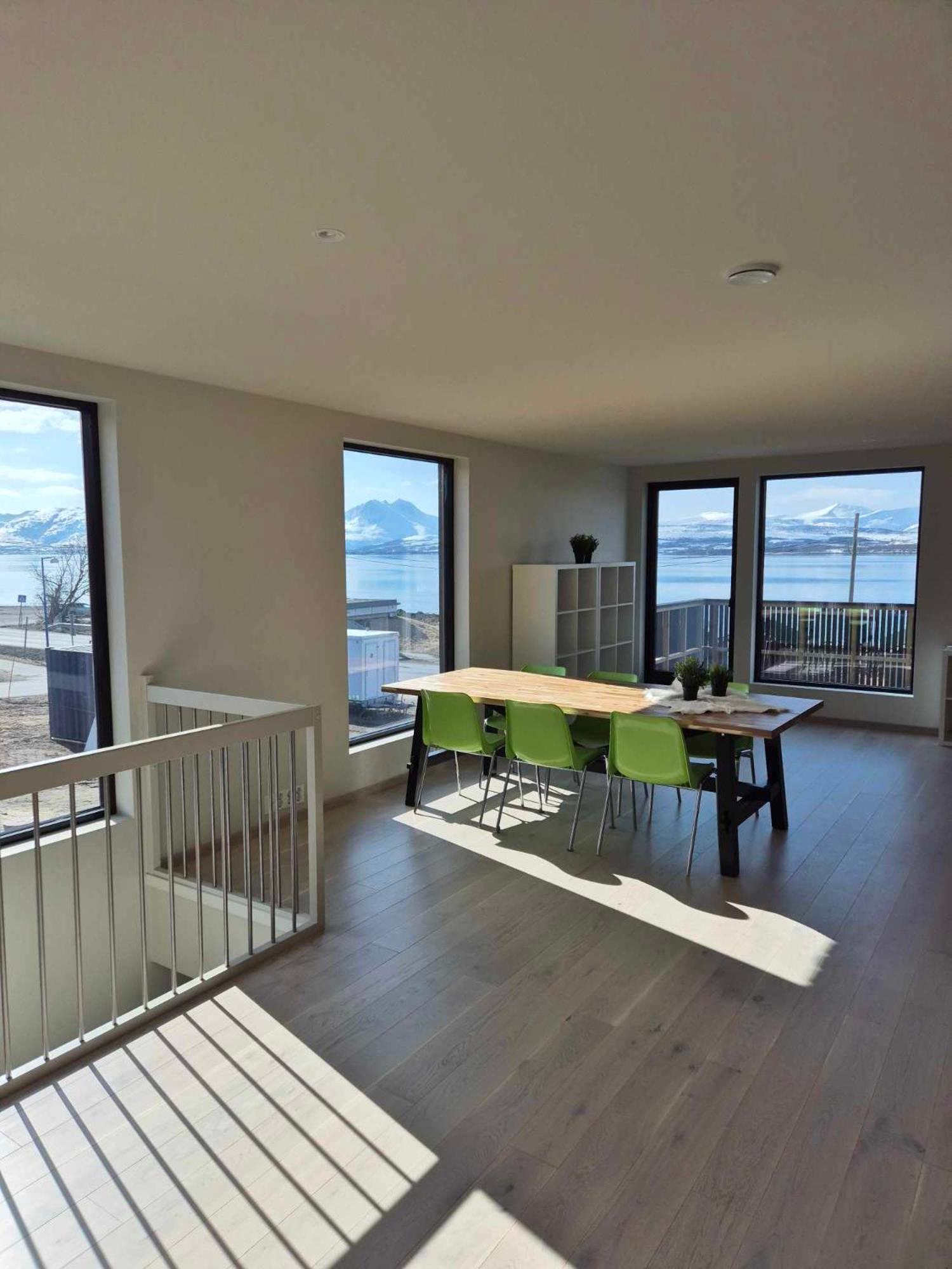 Yggdrasil Sea View Tromsø