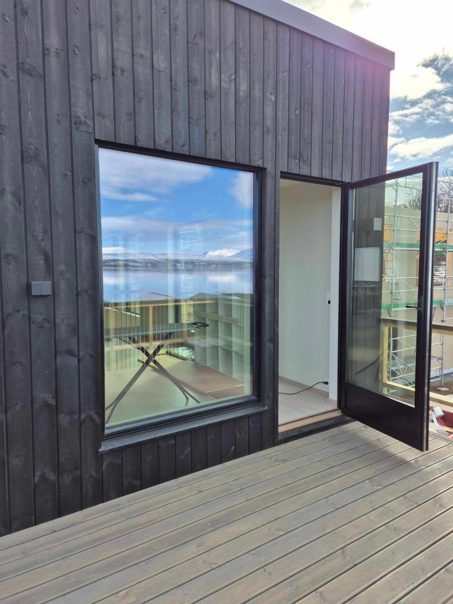 Yggdrasil Sea View Tromsø