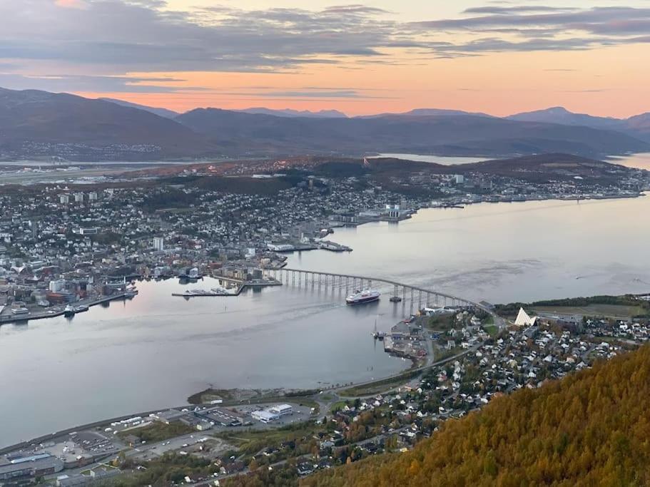 Apartment Fantastic With Fjellheisen As Your Nearest Neighbor Tromso