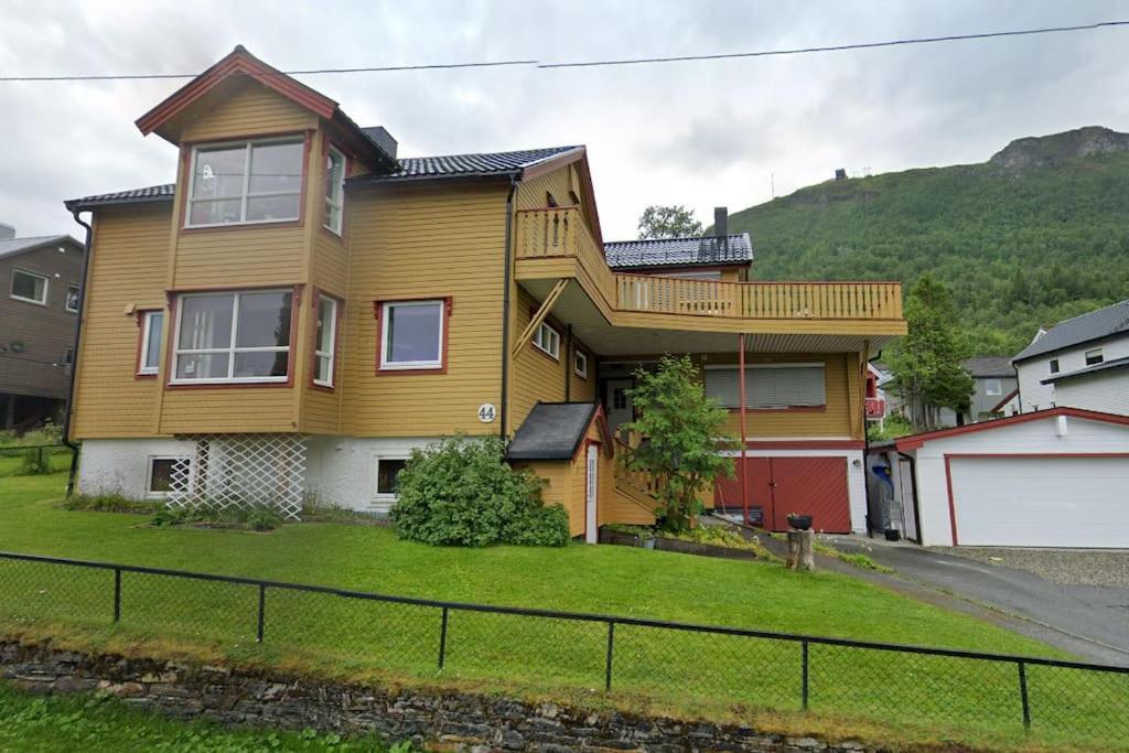 Fantastic With Fjellheisen As Your Nearest Neighbor