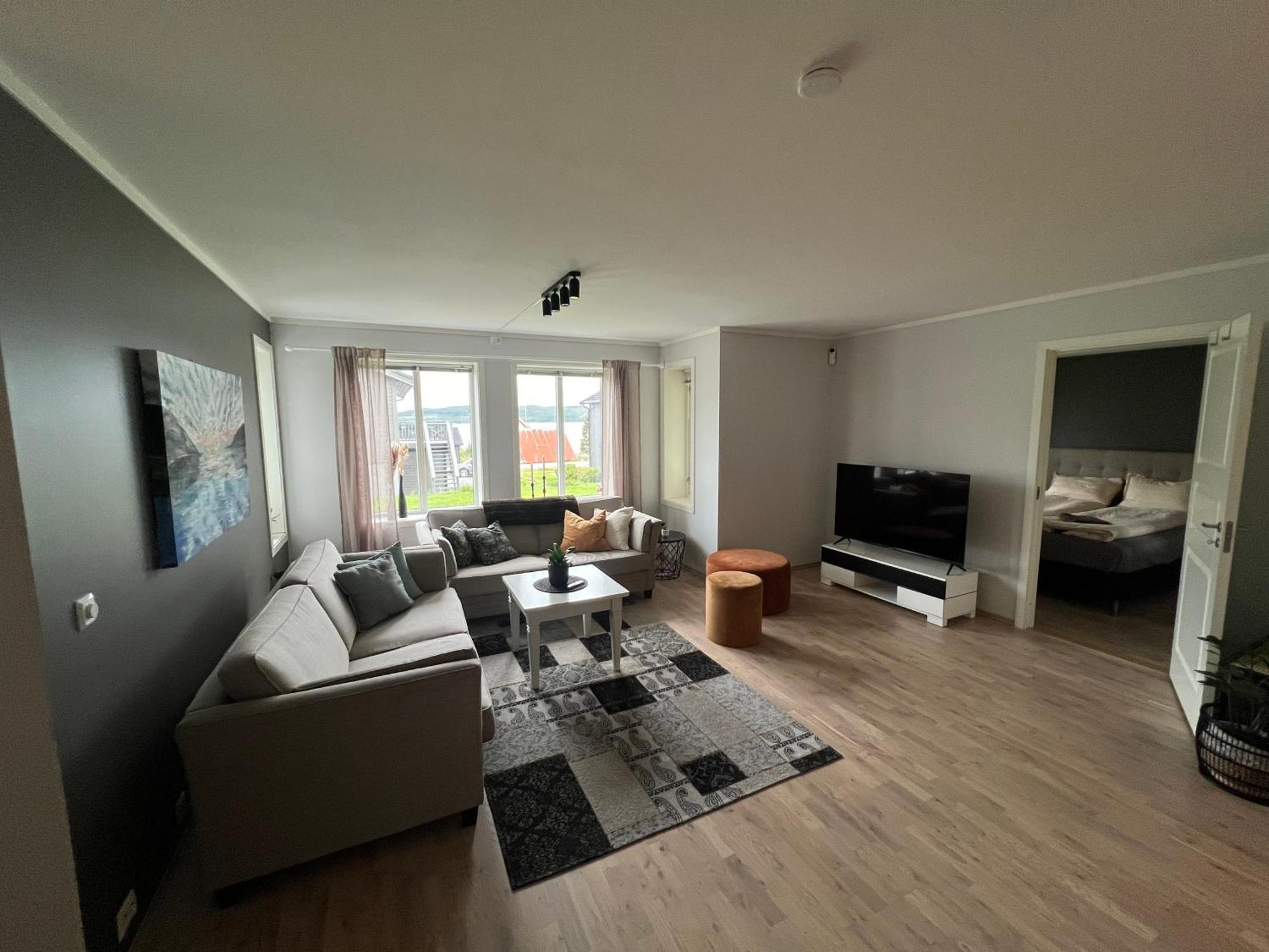 Apartment And Warm With Free Parking Tromso