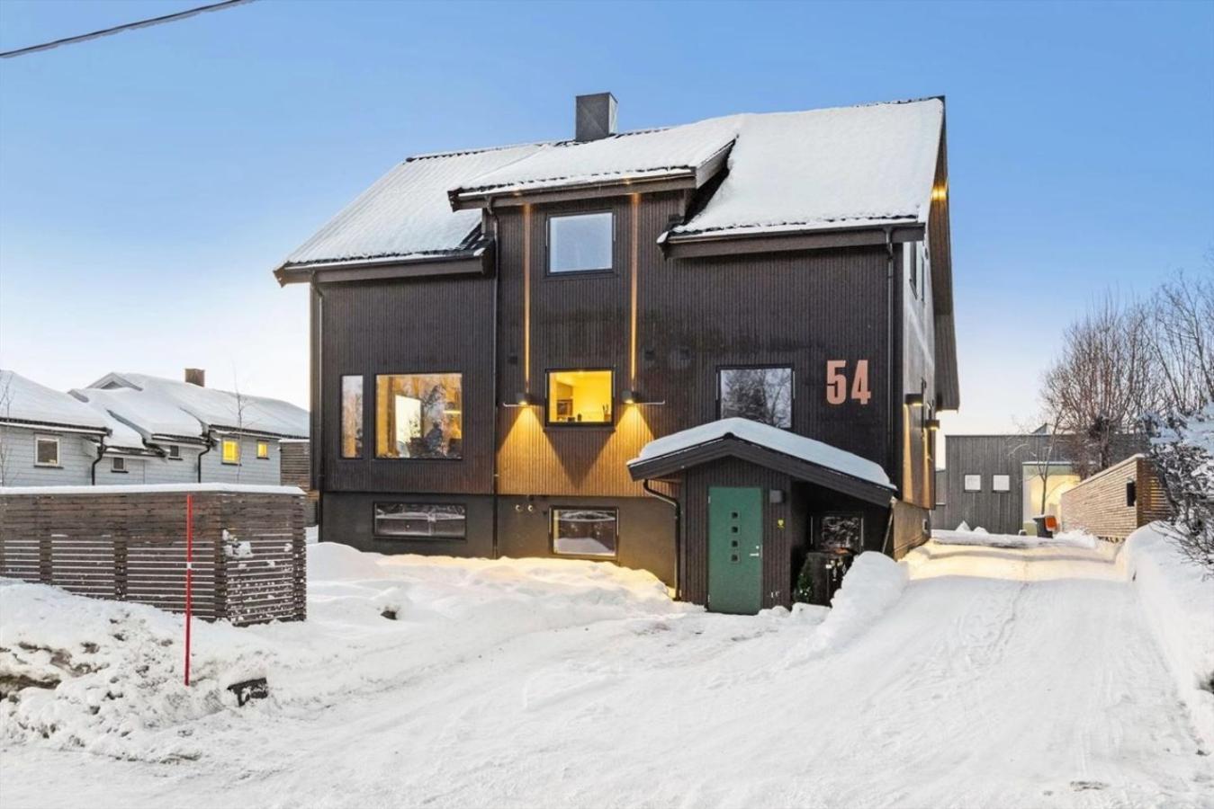 Aurora Polaris - 750m From Citycenter - Free Parking Apartment Tromsø