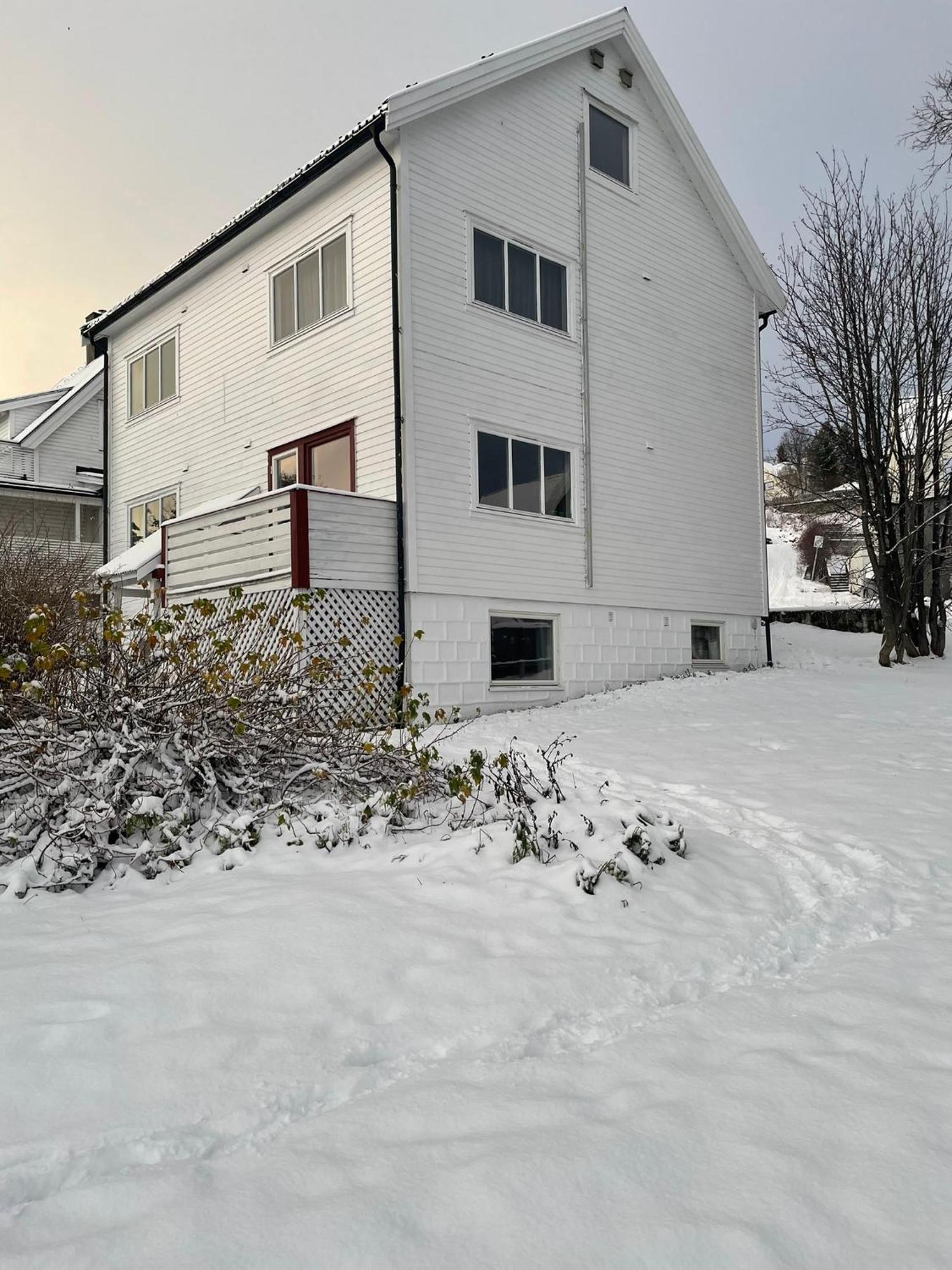 Centrally Located With 2 Bedrooms And Free Parking * Tromso
