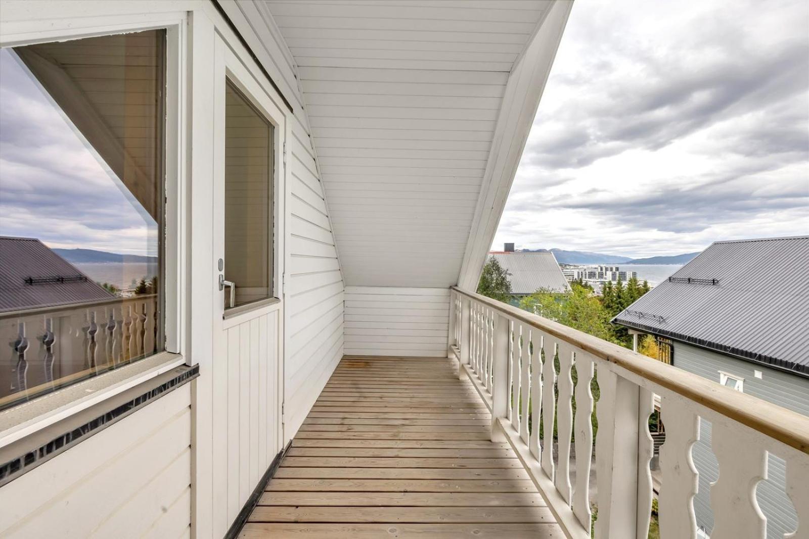 Apartment Near Downtown - Large Beds - Free Parking Tromso