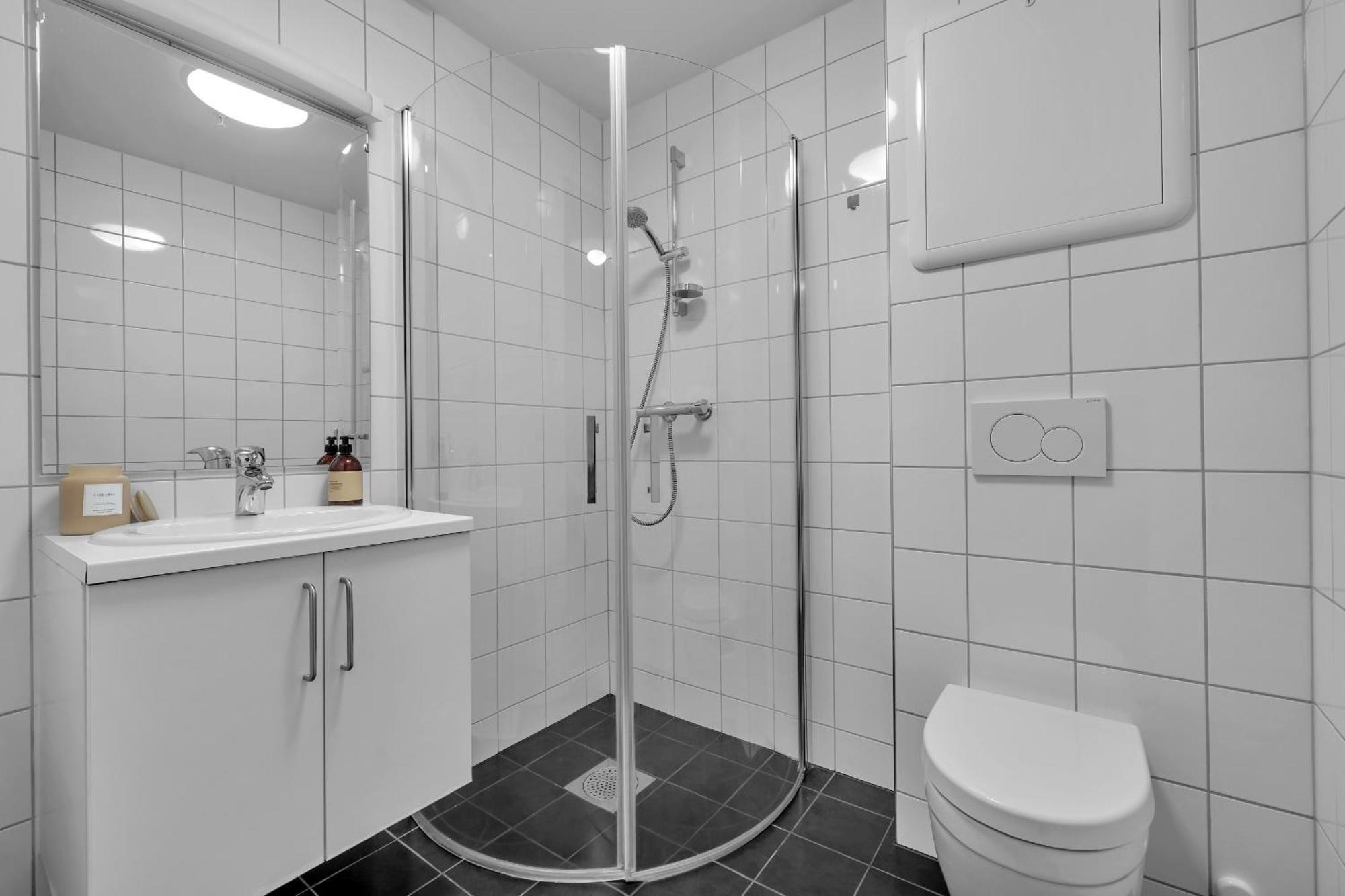 The Hideout - With 3 Bedrooms And 2 Bathrooms Apartment Tromsø