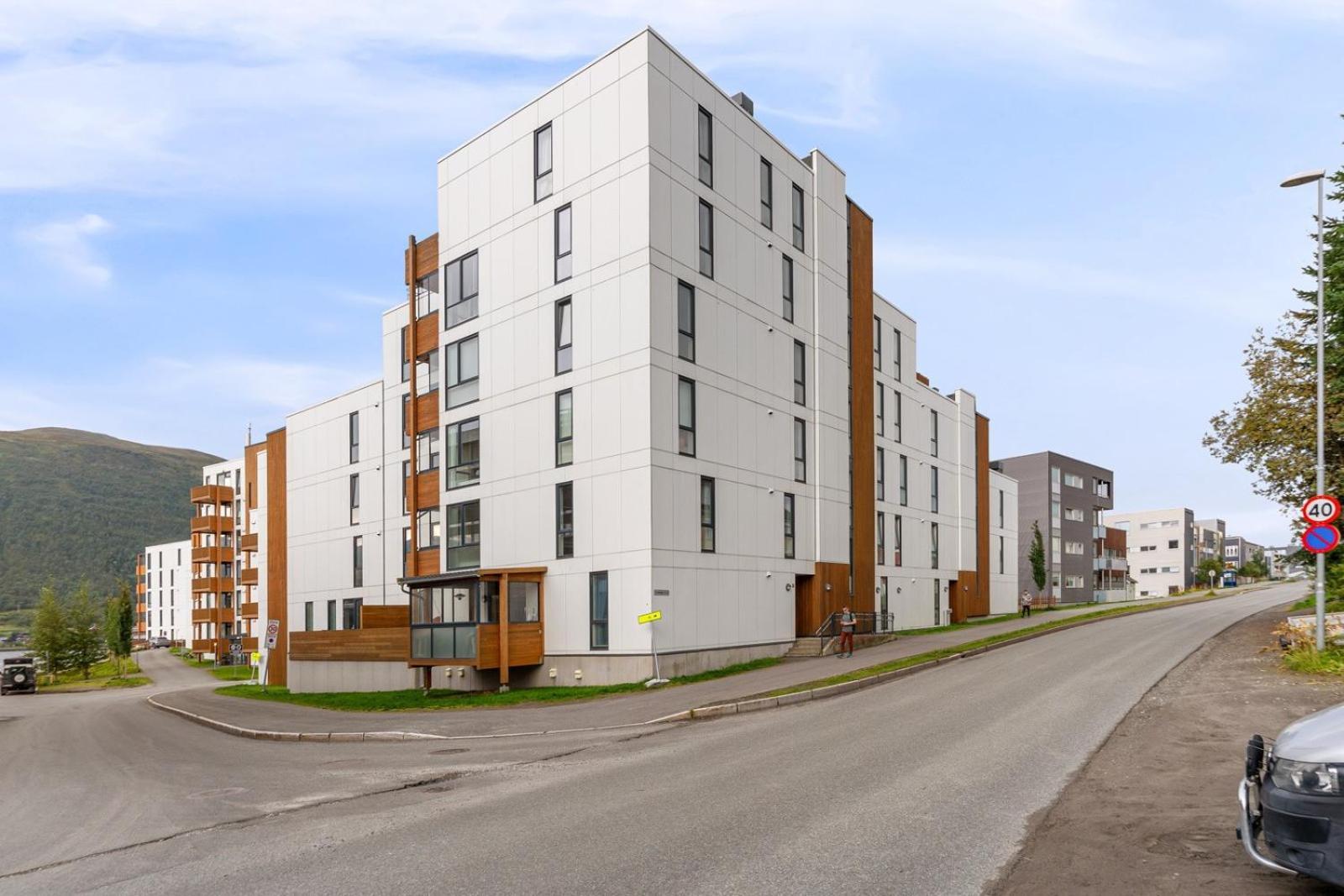 Apartment The Hideout - With 3 Bedrooms And 2 Bathrooms